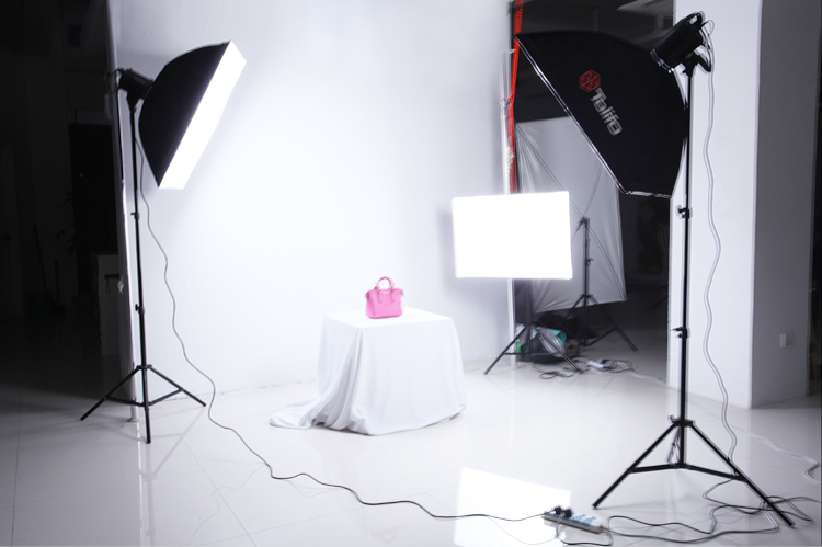 圖立方,LED攝影燈,LED攝像燈,專業(yè)攝影器材廠家,圖立方攝影燈,補(bǔ)光燈,影視器材,攝影燈,環(huán)形燈,直播燈,攝影器材,攝影燈廠家,影視器材廠家,攝影器材廠家